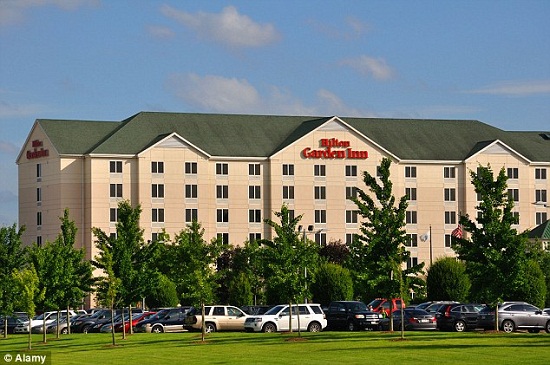 Những khách sạn 3 sao như Hilton Gardon Inn sẽ bị yêu cầu tiêu chuẩn cao hơn về sự sạch sẽ và chất lượng dịch vụ