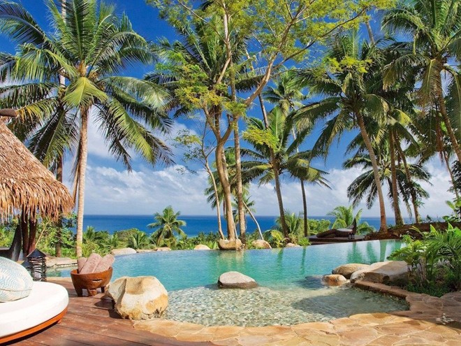 Khu nhà Hilltop, khu nghỉ dưỡng Laucala Island, Fiji: Khu nghỉ dưỡng Laucala Island thuộc sở hữu của tỷ phú Dietrich Mateschitz, với khu nhà Hilltop có giá tới 40.000 USD một đêm (900 triệu đồng).