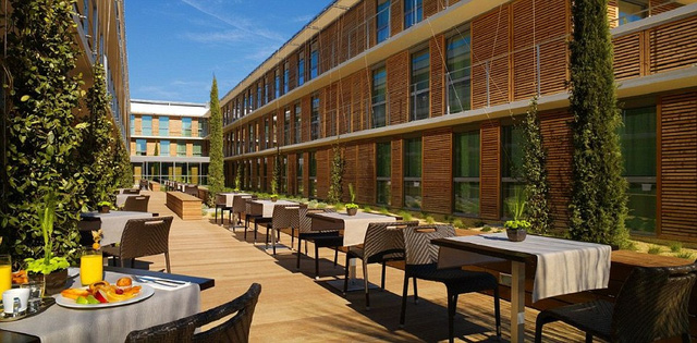  Á quân Italy sẽ ăn nghỉ tại khách sạn 4 sao Courtyard, ở TP Montpelier. 