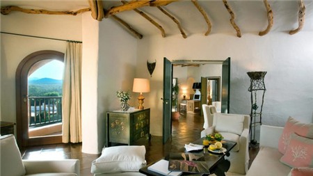 Khách sạn Cala di Volpe là nơi mà các vị tổng thống của Ý đến và hưởng thụ ngày cuối tuần bên gia đình.