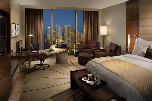 luxury-hotel-room-8217-1407209215.jpg