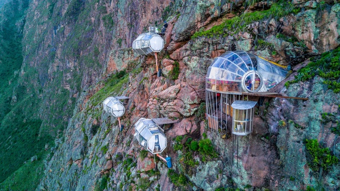 Khách sạn có 'một không hai' trên thế giới, chênh vênh trên vách đá ở Peru