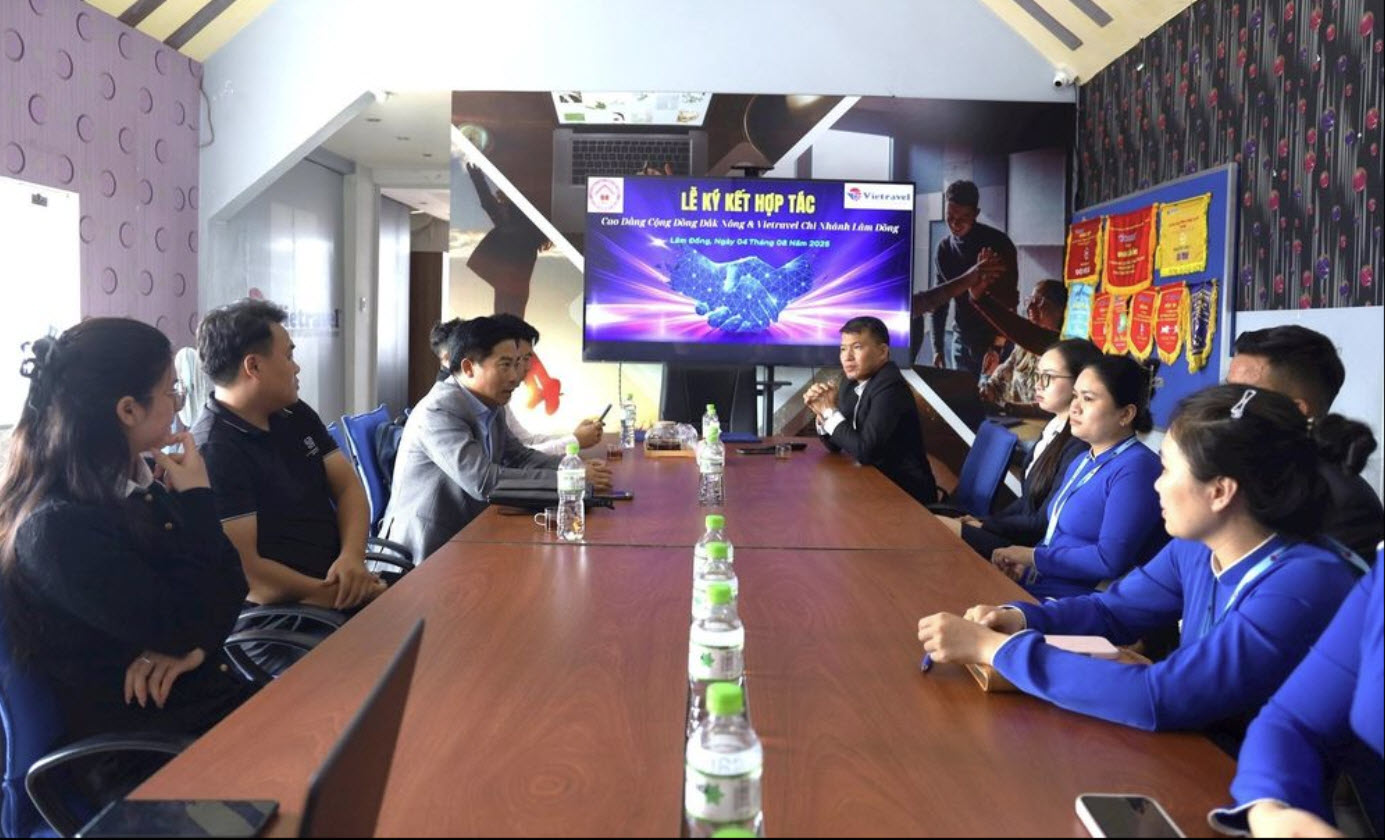 Tăng cường hợp tác đào tạo nhân lực ngành Du lịch và Quản trị khách sạn