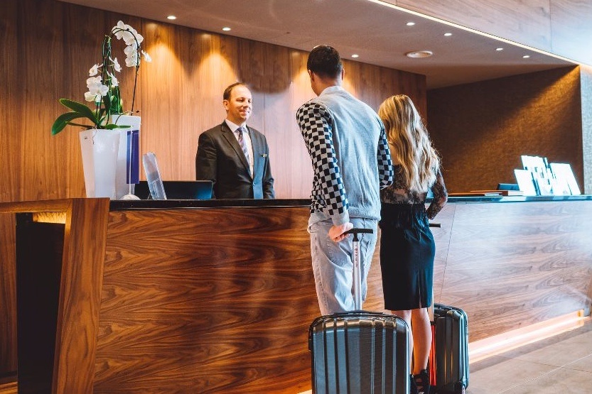 Royal Hostel, no show, khach san Hang Chao, 19 Hang Chao anh 3